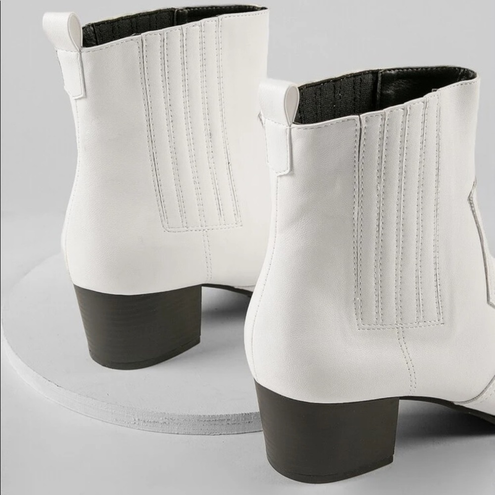 White booties - Picture 3 of 4
